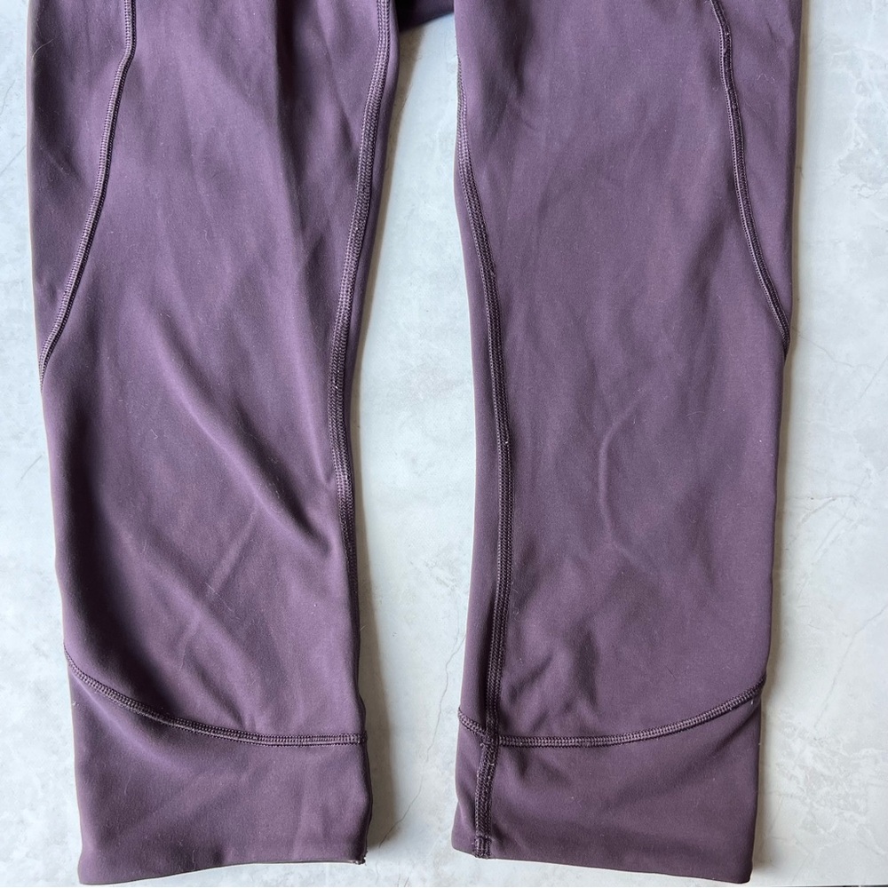 Lululemon Purple Crop Leggings Size 6 - Picture 3 of 9